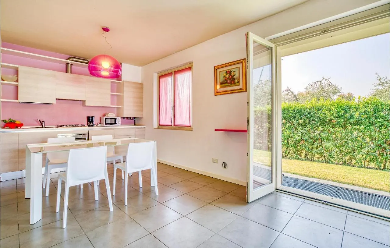 Amazing Apartment In Puegnago Sul Garda With Wifi Raffa Italia