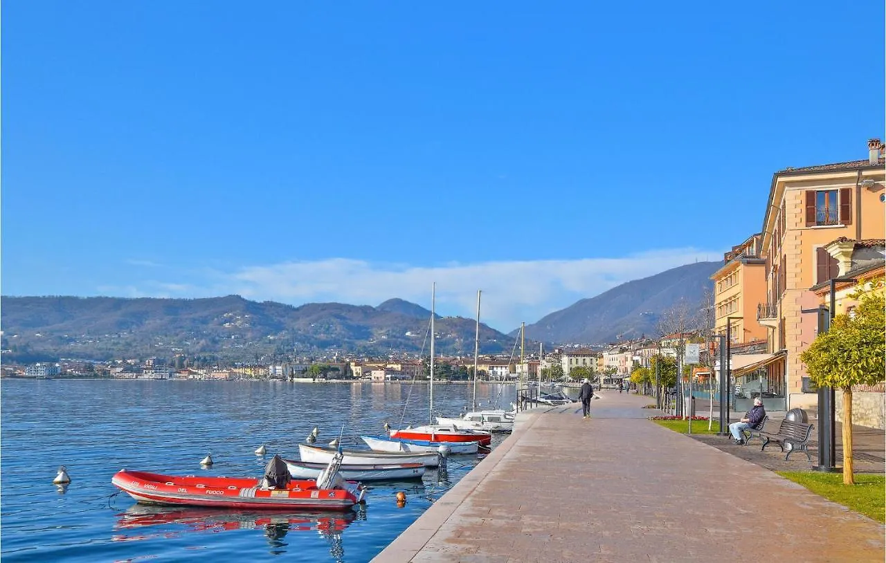 Contactos de Amazing Apartment In Puegnago Sul Garda With Wifi